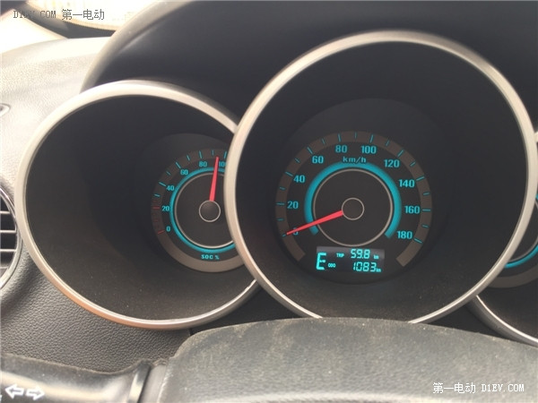 從夏到冬，看長安逸動EV電動車主最真實(shí)體驗報告