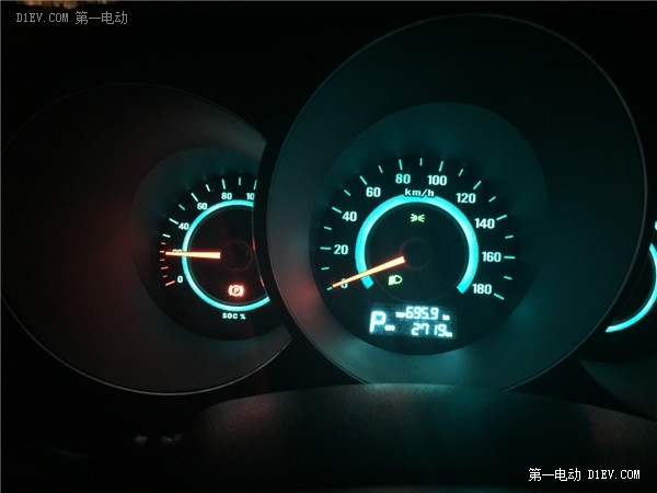 從夏到冬，看長安逸動EV電動車主最真實(shí)體驗報告