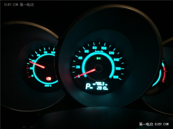 從夏到冬，看長安逸動EV電動車主最真實(shí)體驗報告