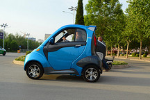 邯郸市治理电动四轮车 无证驾驶罚1000元