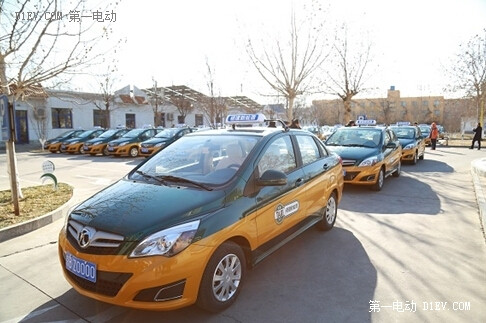 市民三问：求冬天北京纯电动出租车的阴影面积！