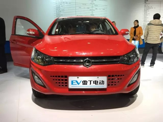 雷丁三廂電動(dòng)汽車