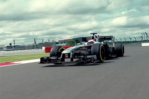 F1車手巴頓虎膽龍威 高速挑戰240公分彎道極限