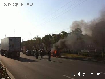 荔枝网：江苏南通低速电动车自燃，8岁儿童被烧身亡