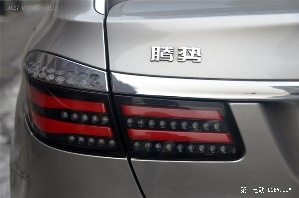 在數(shù)九寒天的北京，騰勢電動車的續(xù)航里程也許更厚道