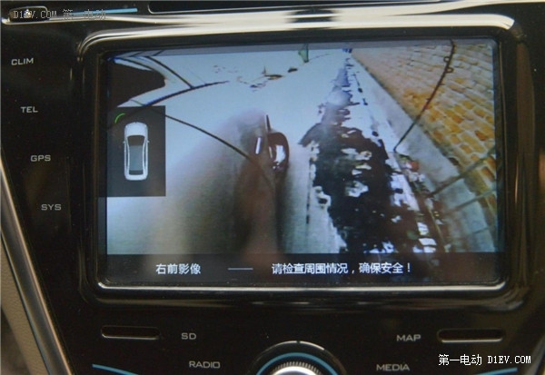 在數(shù)九寒天的北京，騰勢電動車的續(xù)航里程也許更厚道