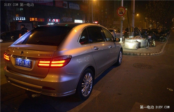 在數(shù)九寒天的北京，騰勢電動車的續(xù)航里程也許更厚道