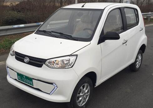 赛驰推出灵动款低速电动车 续航里程达150公里