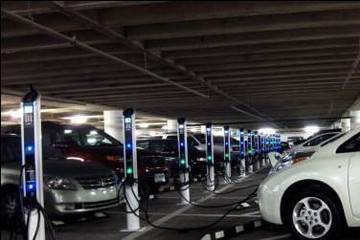 《电动汽车传导充电用连接装置 第2部分：交流充电接口》