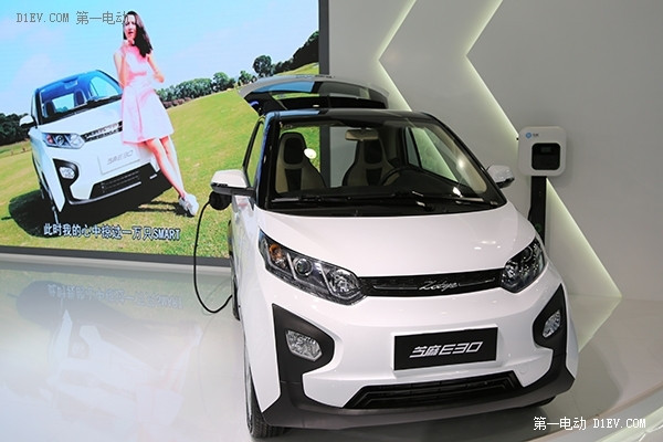 不忌諱長得像Smart，芝麻E30之后電咖也要自己“造車”
