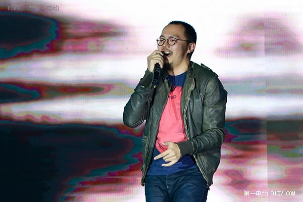 北汽新能源EX200亮相 衛(wèi)藍(lán)之夜開啟衛(wèi)藍(lán)行動3.0時(shí)代 
