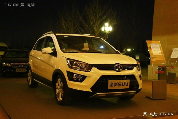 EV晨報(bào)|萬向A123購逾20項(xiàng)電池專利;京啟動電動社區(qū)計(jì)劃;北汽EX200電動SUV亮相......