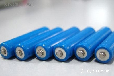 三元材料比磷酸鐵鋰安全性差，但可以通過技術(shù)提升增加安全性