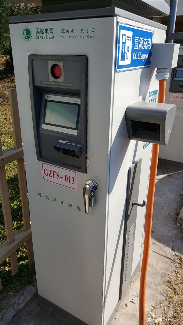 比亞迪e6車主自駕前往云居寺 分享景區(qū)充電感受