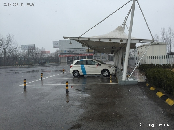 開著一度回山東 小E陪我過大年