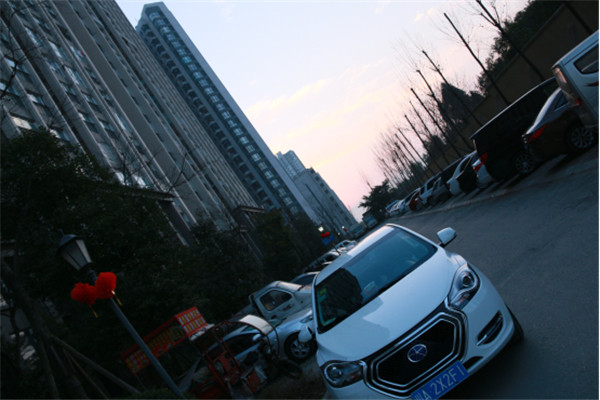 趣事頻出 開電動車回家過年江淮iev5不辱使命