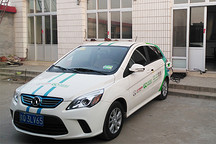 開北汽EV200回家過大年 自改家用線路只為充電