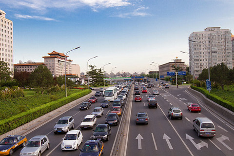  国务院批准北京新能源车总量控制：一年不超6万