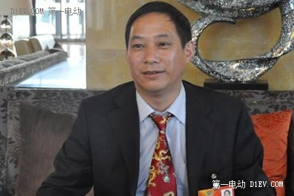 全國政協(xié)委員鄒先榮：換電模式破解新能源汽車電池“瓶頸”