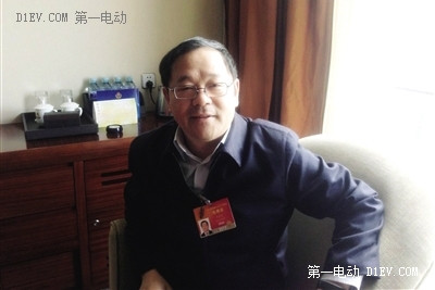 全國人大代表牛弩韜：無人駕駛汽車將實現(xiàn)安徽造