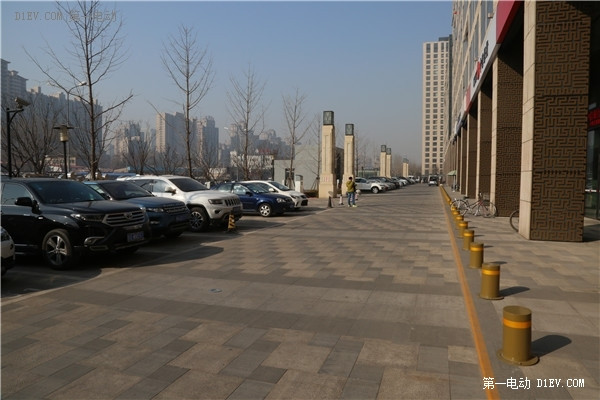 北汽EV200轉(zhuǎn)場(chǎng)充電 京城東部唱響