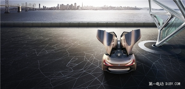 个人出行未来构想 宝马VISION NEXT 100智能概念车驶向下世纪