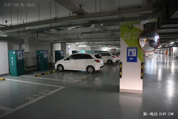 北汽EV200轉(zhuǎn)場(chǎng)充電 京城東部唱響