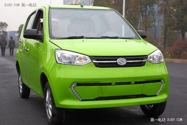 易靈“首秀”濟(jì)南車展 三大車型深耕微電市場