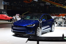 特斯拉MODEL X將于4月23日中國首秀 售價96.1-117.18萬元