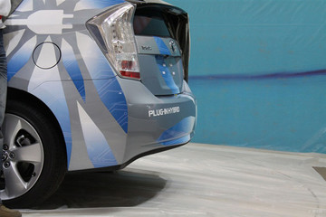 丰田公开新款“普锐斯PHV”，EV行驶距离达到60km以上