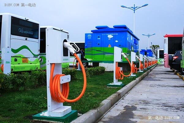 特來電充電箱