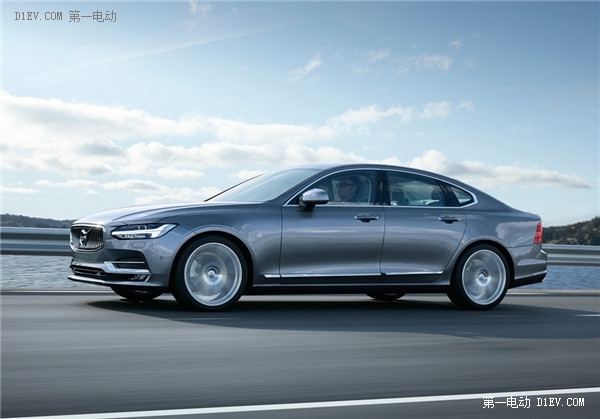 全新S90是全球首款標配高度自動駕駛技術的量產(chǎn)轎車