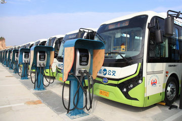 深圳补贴新政出台！每辆新能源公交车每年最高补贴45万