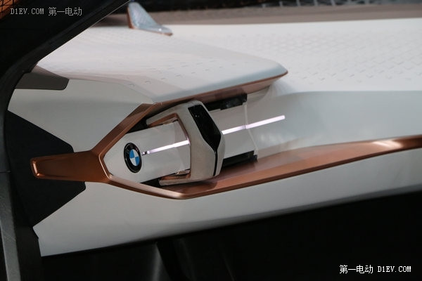 BMW VISION NEXT 100