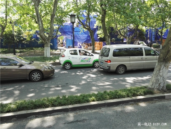 電動(dòng)公交遍地開花，看北京電動(dòng)車主另眼游杭州 