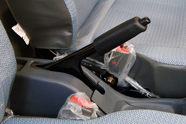 电动汽车也能手动挡中新汽c1电蜂全面测评