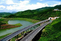 云南省發(fā)布充電基礎(chǔ)設(shè)施建設(shè)規(guī)劃 2020年將建設(shè)超過16萬個充電樁
