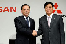 日產(chǎn)收購三菱補(bǔ)足PHEV技術(shù) 或?qū)⑾砣蛐履茉雌囀袌?></a>
                                    </div>
                                    <div   id=