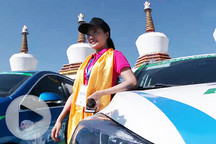 2016環(huán)青海湖電動(dòng)汽車挑戰(zhàn)賽 塔爾寺祈福巡游