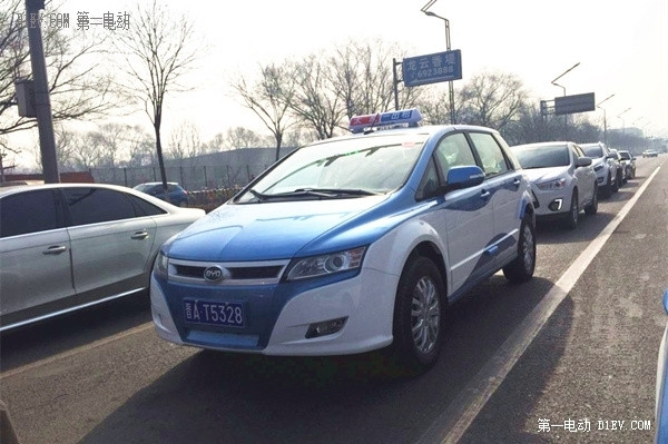 比亞迪e6純電動(dòng)出租車