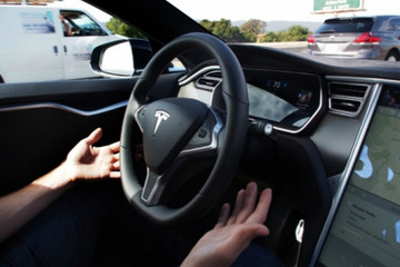 Model S一驾驶者车祸丧生 特斯拉回应自动驾驶还不完美