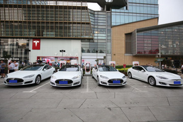 特斯拉中国第100座超级充电站落成 充电桩建设超过1700个