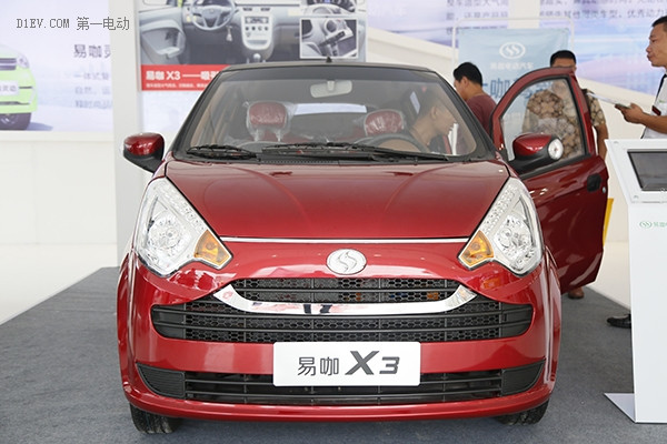 易咖攜全系車型高調(diào)亮相濟(jì)南展 四款智能純電動(dòng)微車全盤點(diǎn)