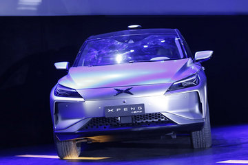 小鹏汽车揭开量产前面纱：续航300km，提供两驱/四驱版