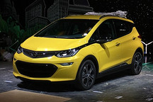 2016巴黎車展探館：歐寶Ampera-e實車