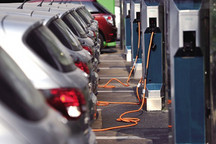 是誰在霸占公共充電資源？從營運(yùn)類電動車入手解決充電樁運(yùn)行與建設(shè)問題