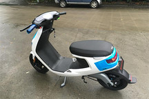 小牛M1和北汽EV200，我的低碳出行好搭檔
