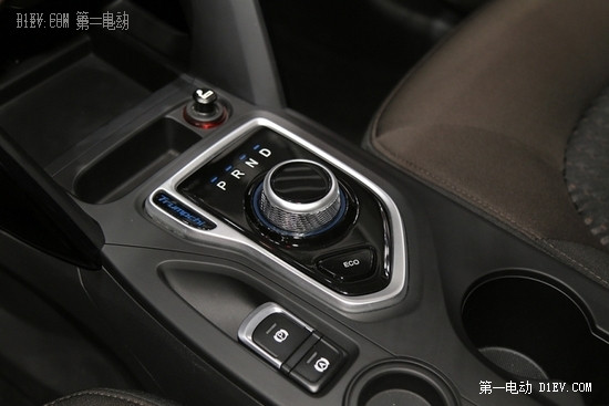 可續(xù)航240km 傳祺GS4 EV廣州車展亮相