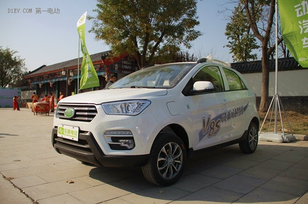 樂唯V8S微型電動車