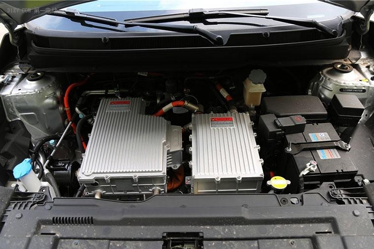 純電動SUV顏值擔當 江淮iEV6S性價比很高